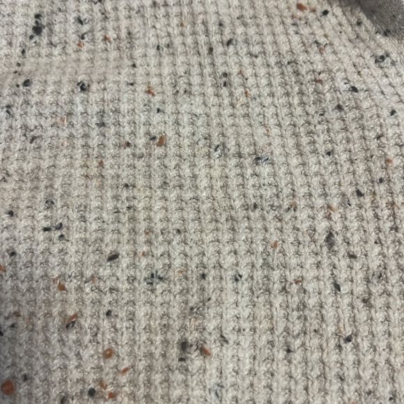 William Rast collared speckled cream sweater size medium. - Picture 2 of 6
